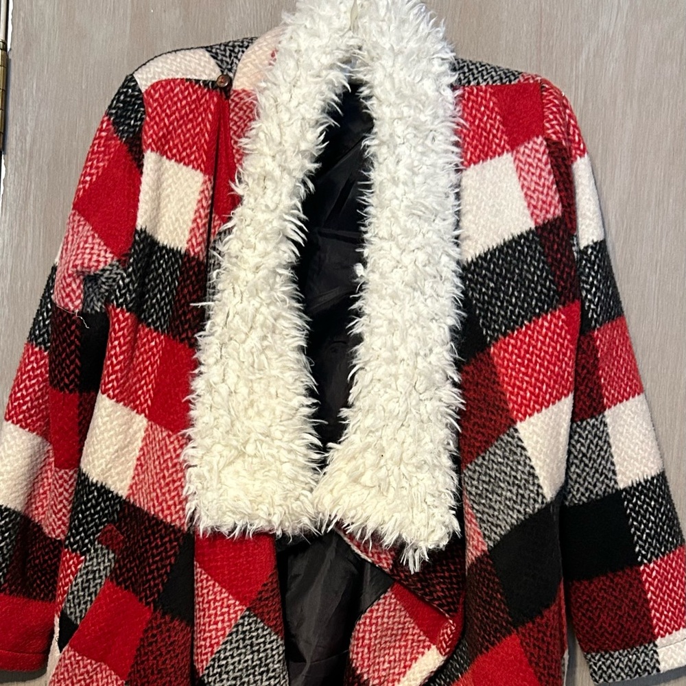 Checkered flowy coat